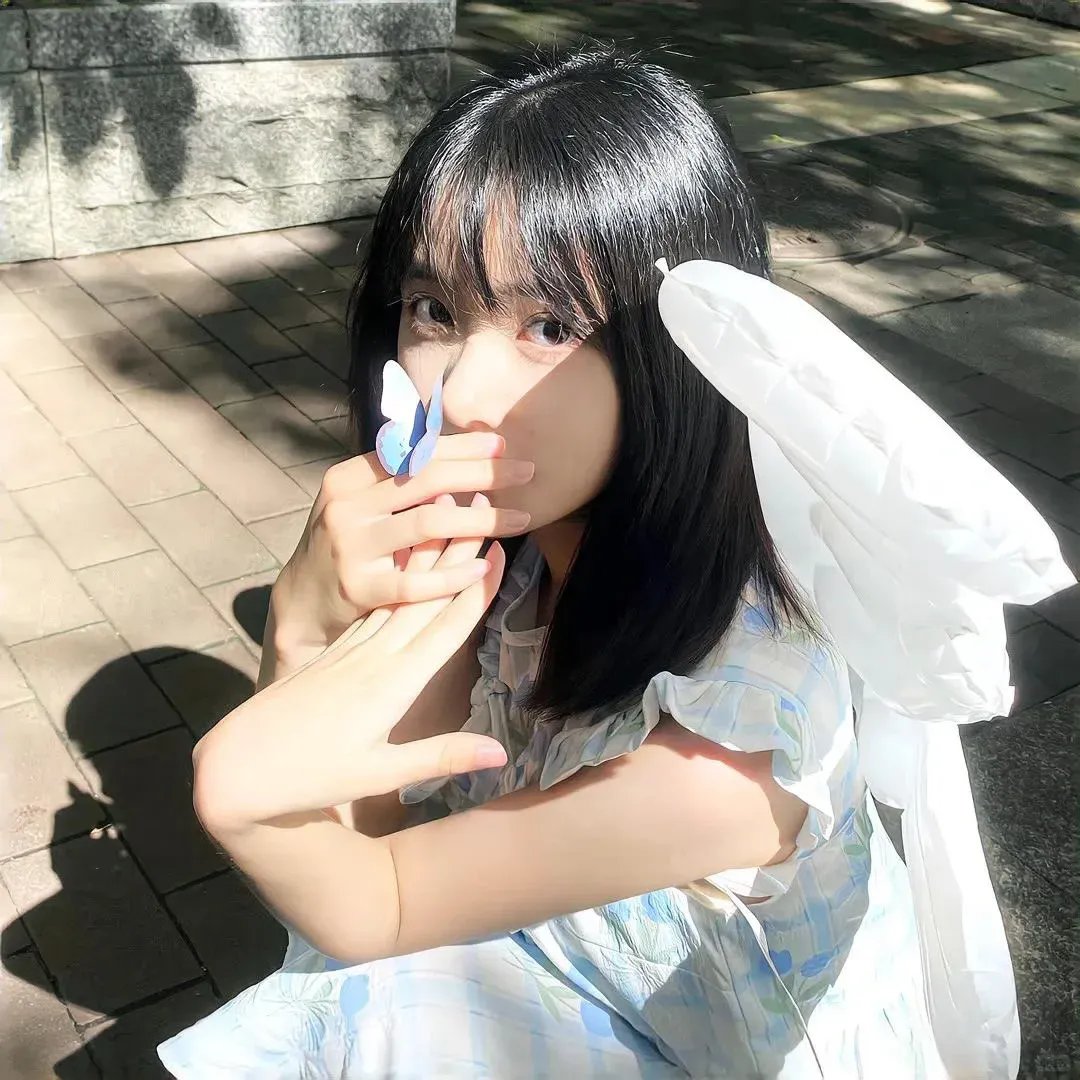 拴线的气球